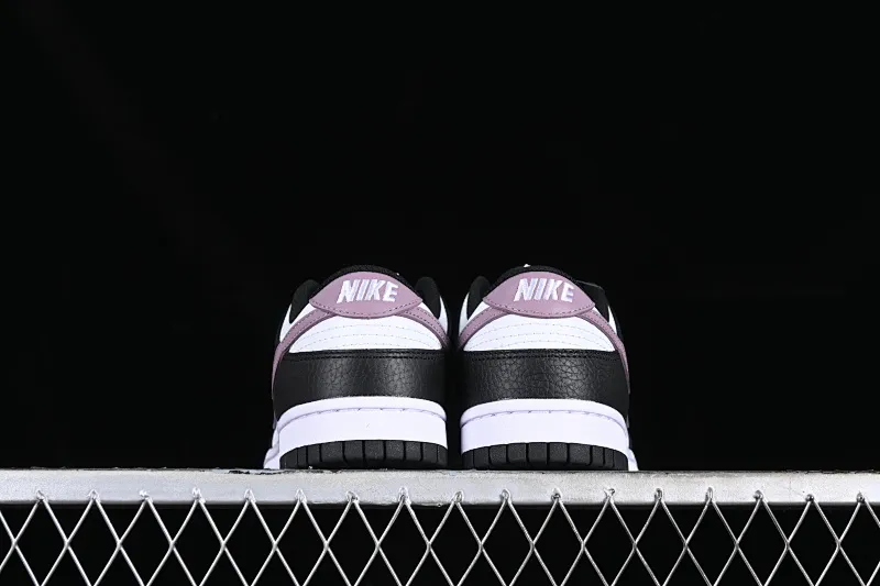All categories Nk SB Dunk series Nk SB Dunk Low low-top sneakers Z version Nk Dunk Low SP black and white purple hook SB low-top sports and leisure sneakers DO7413-991